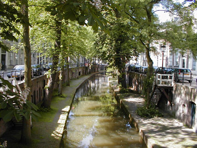 Utrecht-Canal.jpg