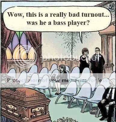 funny-bass-player.jpg