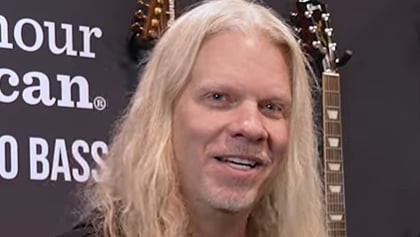 jeffloomissyejan2025_420x237.jpg