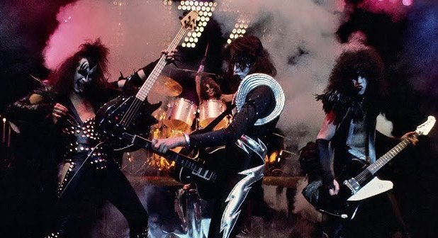kiss1125-3.jpg