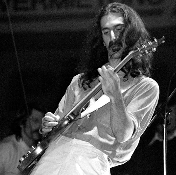 Zappa0024.jpg