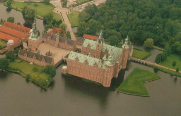 fredensborgcastle.jpg