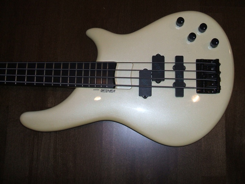 Horiton%20Body%20Front.jpg