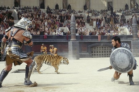 gladiator_crowe_tiger_1101791020-000.jpg