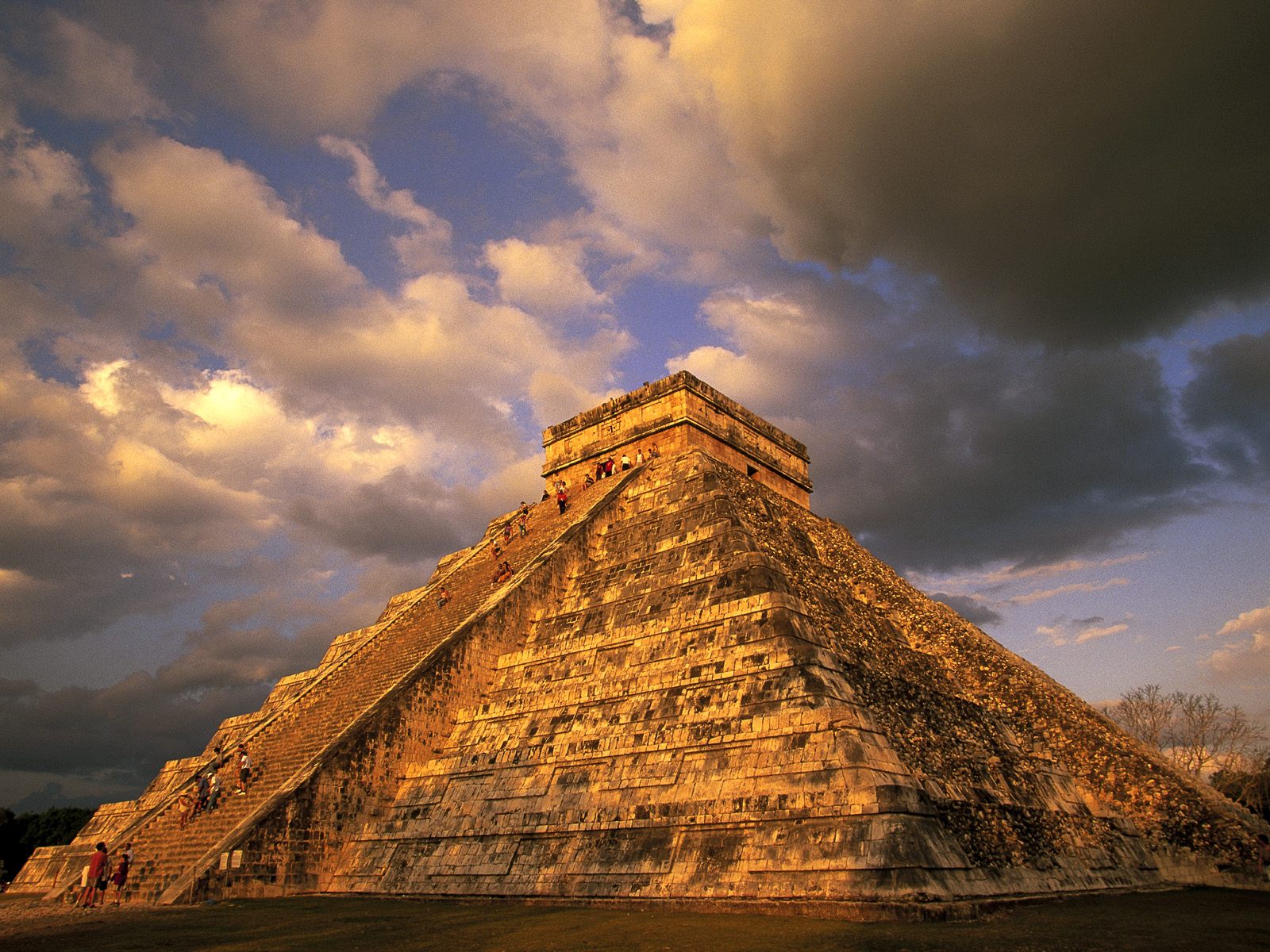 ancient_mayan_ruins_chichen_itza_mexico1.jpg