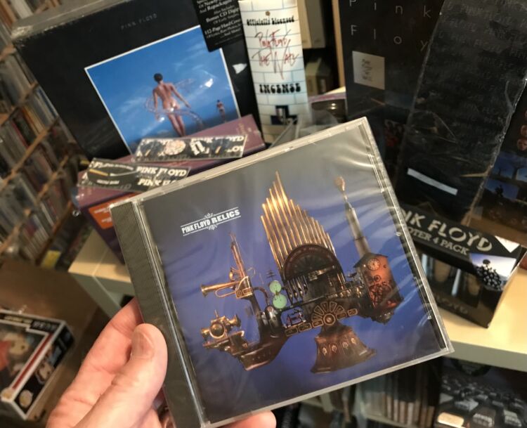 PINKFLOYDRelics-750x609.jpg
