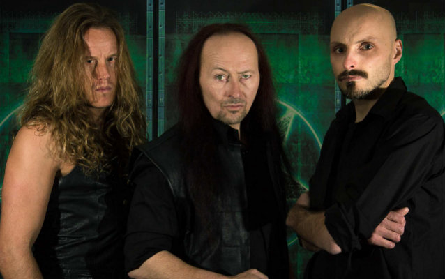 venomband2014new_638.jpg