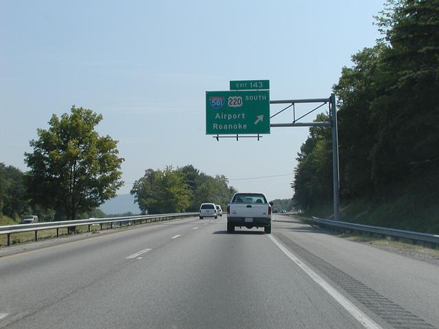 exit143.jpg