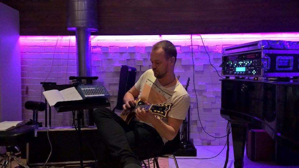 CB7lJKcXIAA_eYL.jpg:large