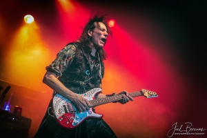 steve-vai-300x200.jpg