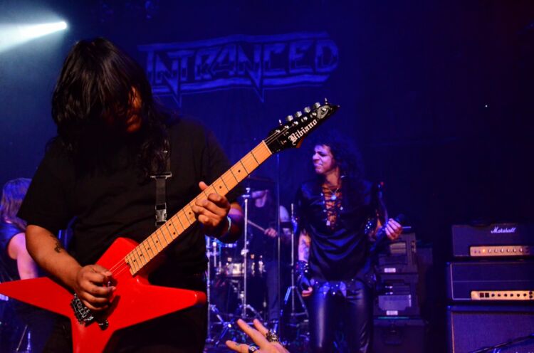 20IntrancedEmbed-750x496.jpg