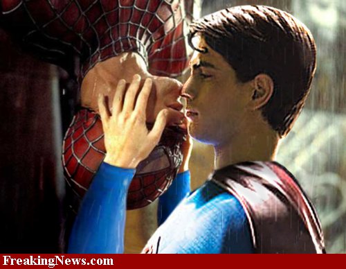 gay-superman-spiderman-32780.jpg