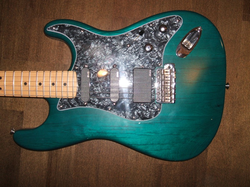 Strat%20Body%20Front.jpg