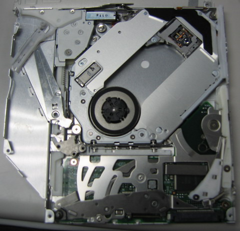 macbookpro-inside7.jpg