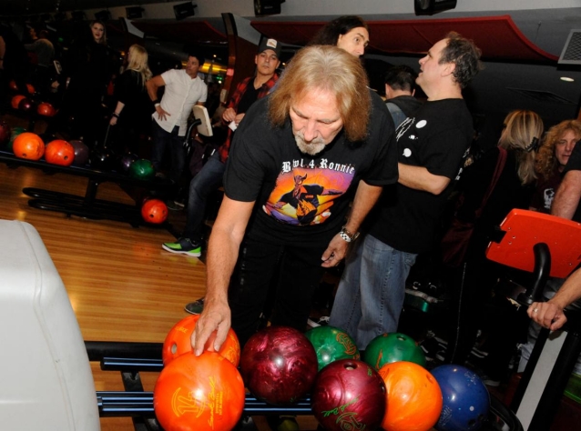 bowlforronnie2019_17.jpg