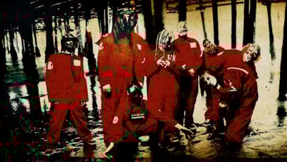 slipknot1999pressjuly2025_420x237.jpg