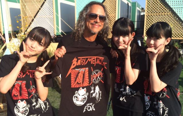 babymetalkirkhammett_638.jpg