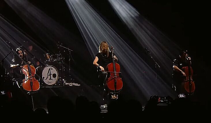 Apocalyptica301125.jpg