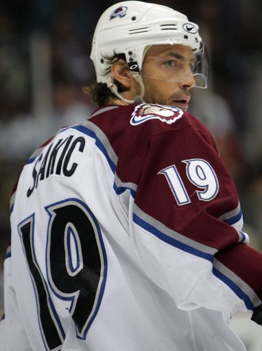 joe_sakic.jpg