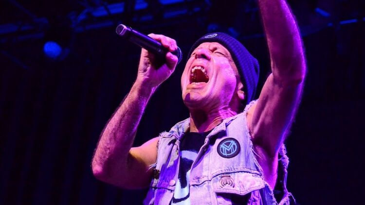 BruceDickinsonPhilly25Slider-750x422.jpg