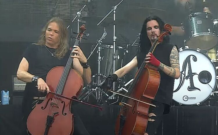 ApocalypticaLive141025-750x466.jpg