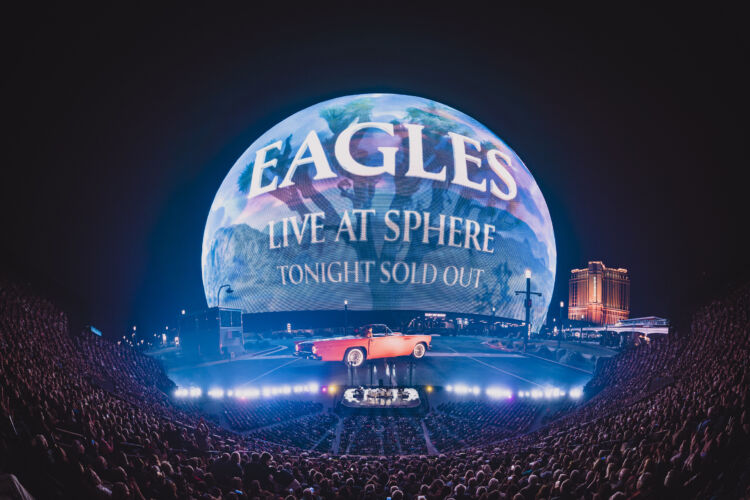 EaglesSphereSoldOut-750x500.jpg