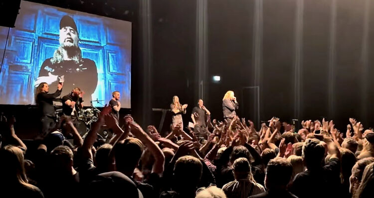 darktranquillity1025-750x398.jpg