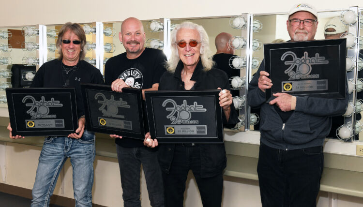 foghat1025-750x428.jpg