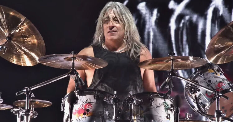 mikkeydee1025-750x394.jpg