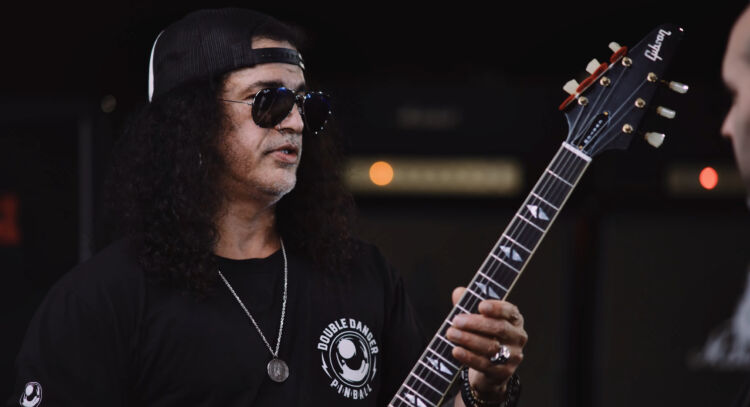 slash1025-2-750x407.jpg